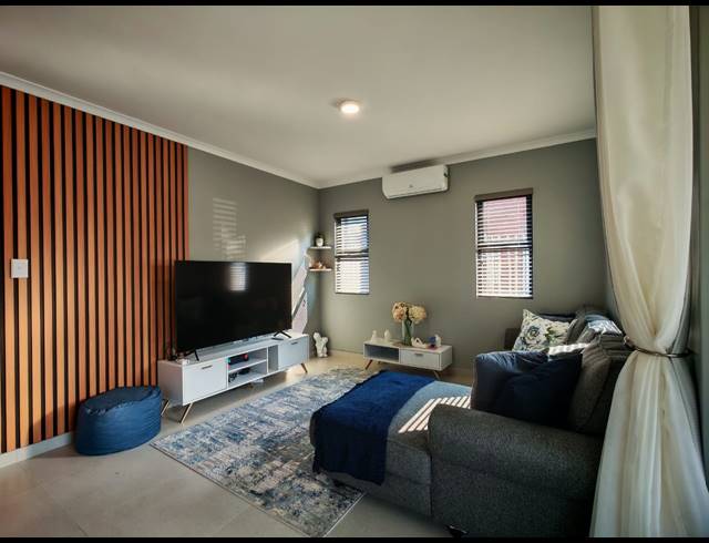 3 BEDROOM FREESTANDING FOR SALE IN SHAKASKRAAL